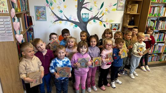 Dzień Kundelka grupy 4-latków w Gminnej Bibliotece