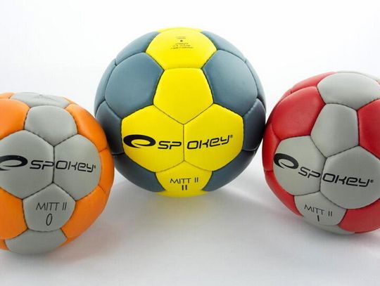 Rejonowe zawody w piłkę ręczną dziewcząt