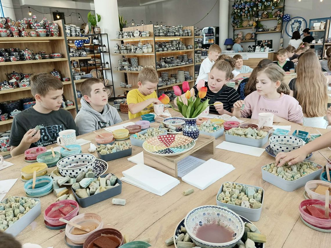 Wyjazd klas czwartych do Lublina – warsztaty ceramiczne Wyjazd klas czwartych do Lublina – warsztaty ceramiczne