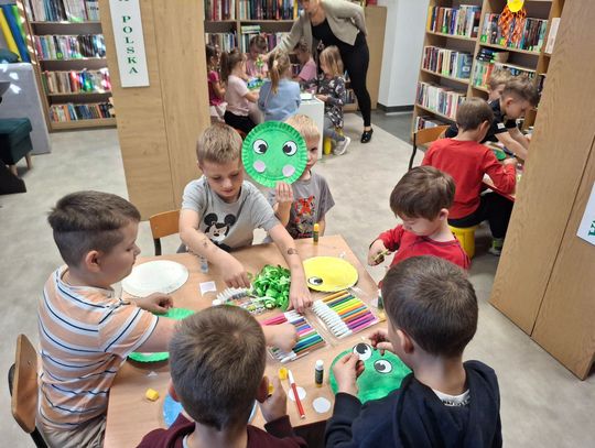 Wizyta w Gminnej Bibliotece Publicznej  6-latków B