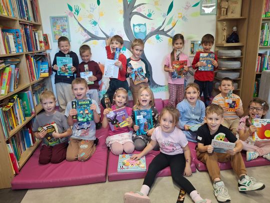 Wizyta w Gminnej Bibliotece Publicznej  6-latków B