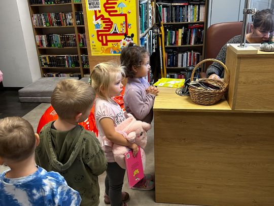 Dzień Kundelka grupy 4-latków w Gminnej Bibliotece